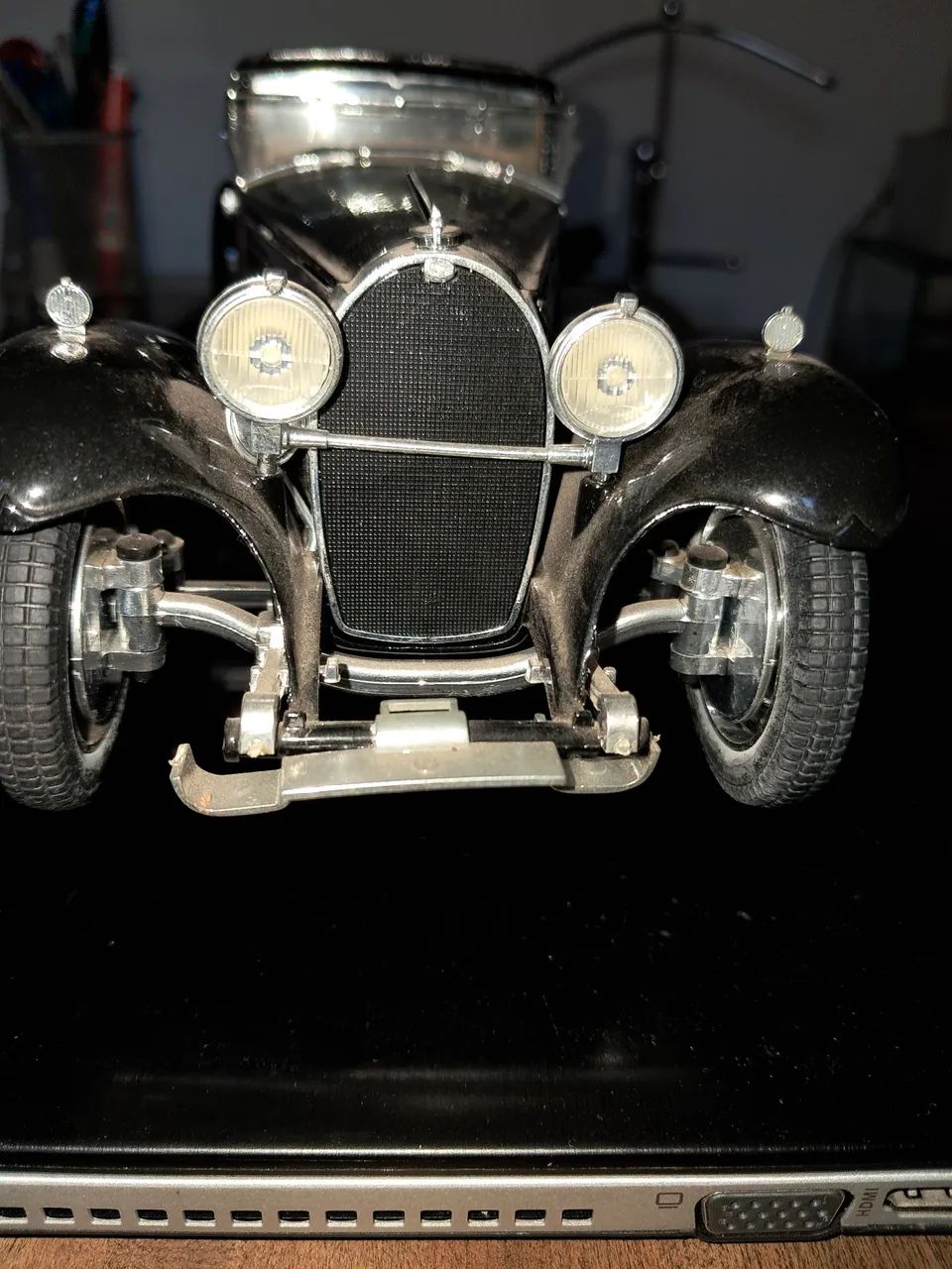 Miniatura de carro Bugatti Royale 1:18 - Foto 5