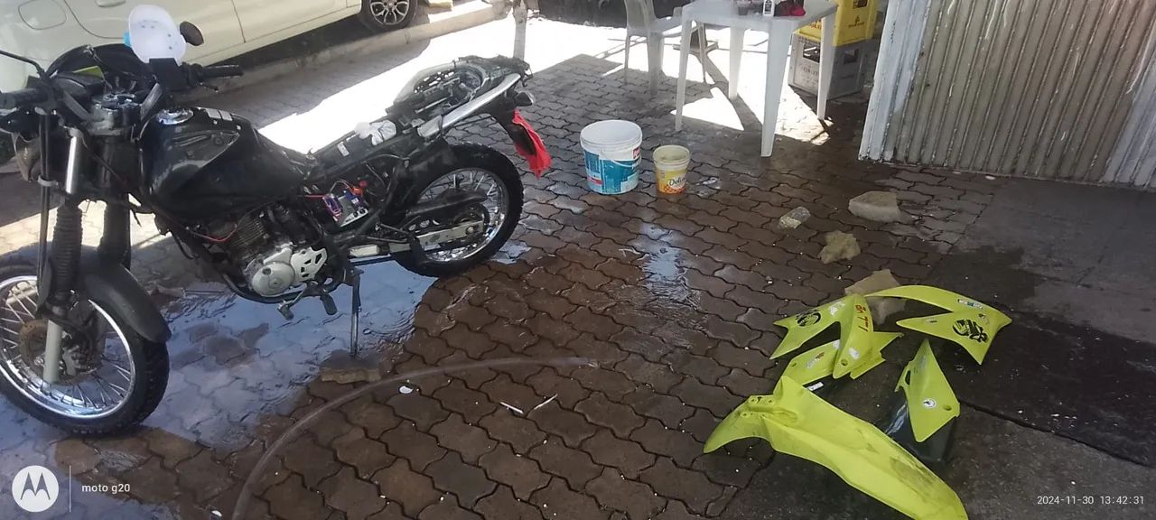 Moto Honda CG 150 - Verde - Ótimo estado!valor  12,300 - Foto 4