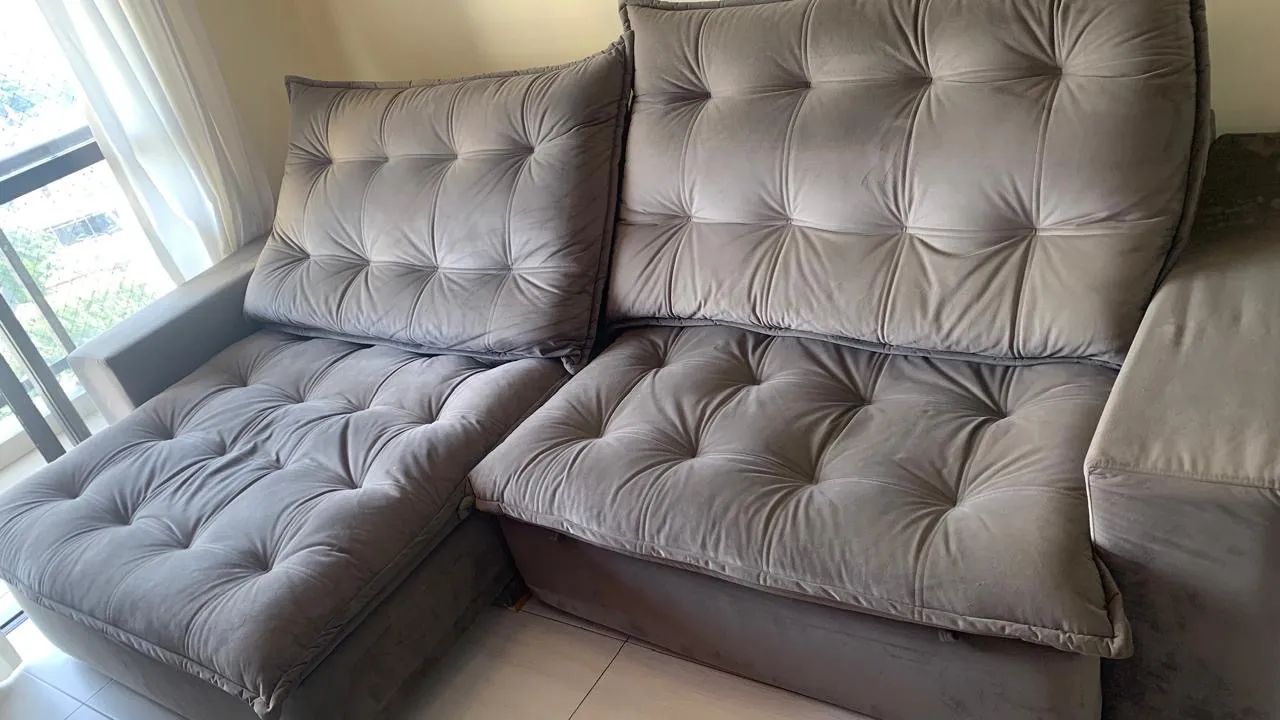 Sofá Cinza Confortável e Elegante - Foto 5