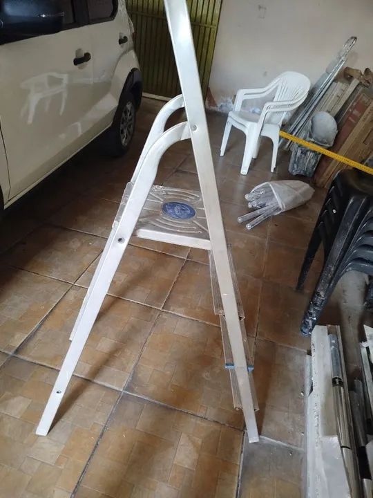 Escada de Alumínio 4 Degraus - Foto 2