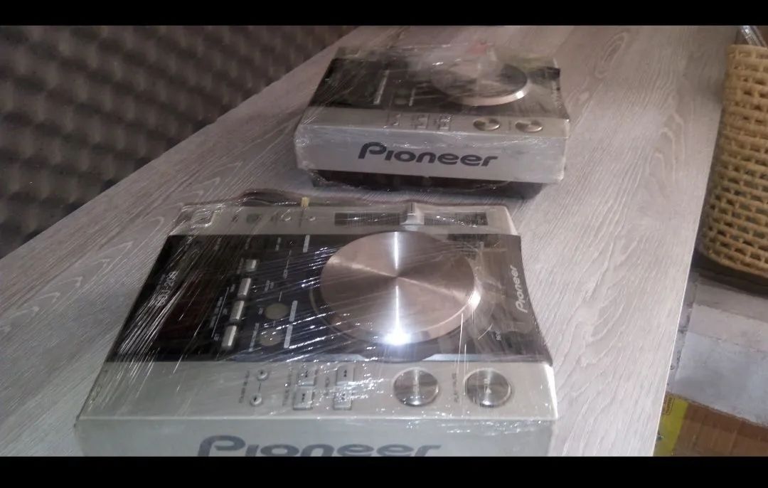 Pioneer DJ CDJ-200 