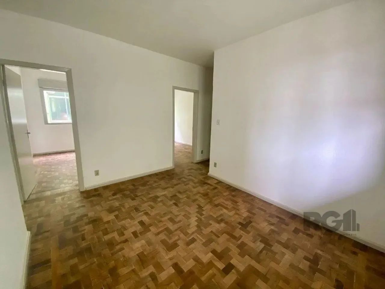 Apartamento 3 dormitórios com living 2 ambiente, cozinha separada e dependência completa,  - Foto 3