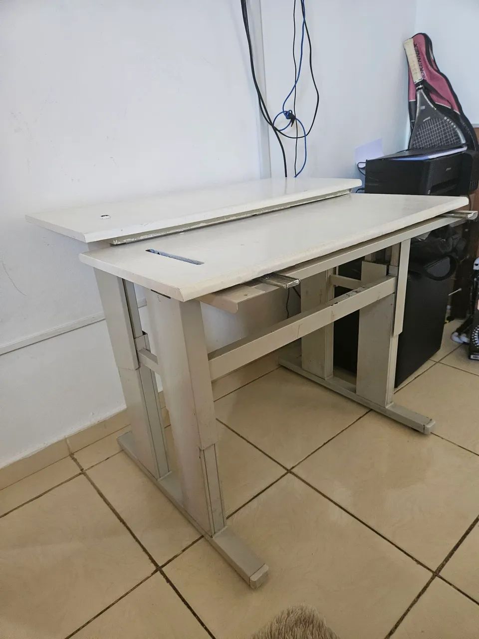 Escrivaninha de ferro - Foto 3