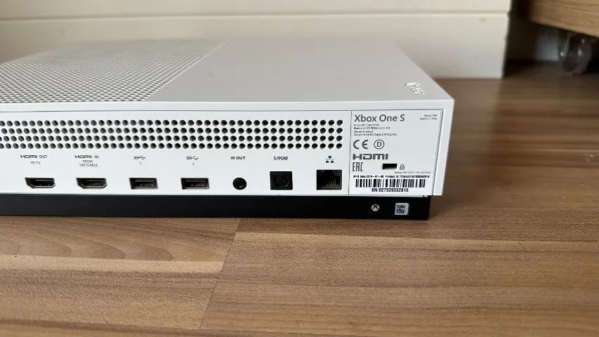 Xbox One S 1TB - Foto 4