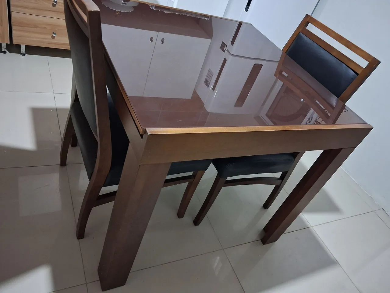 Mesa 2 cadeiras tokstock retirada José Walter Rua 17 nova 4 meses comprada