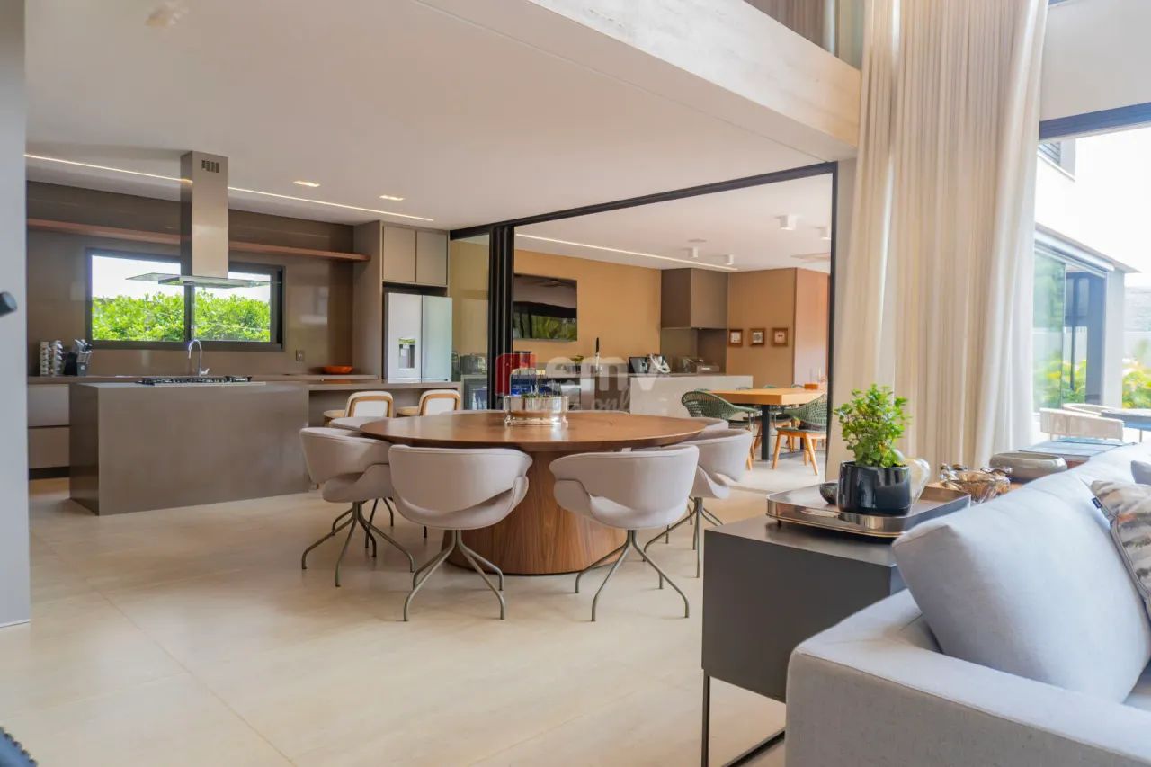 Casa tipo mansão alto luxo 04 Suítes, 486 m2, projeto moderno, espaço gourmet, churrasquei