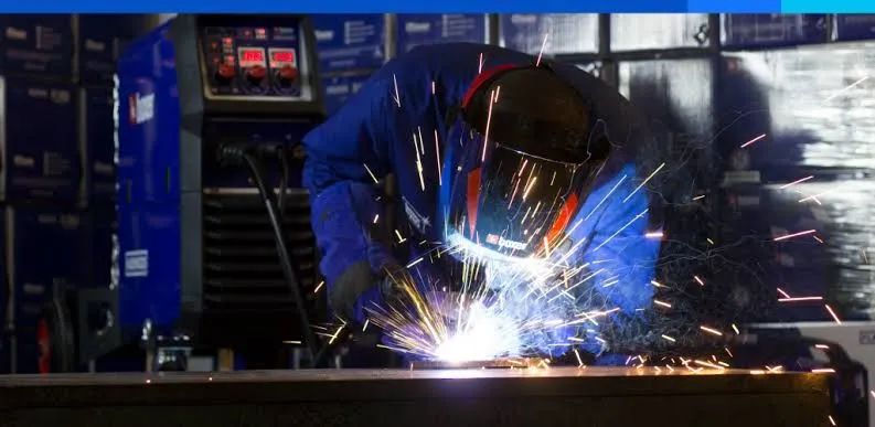 Soldador Profissional qualificado multiprocessos. - Foto 4