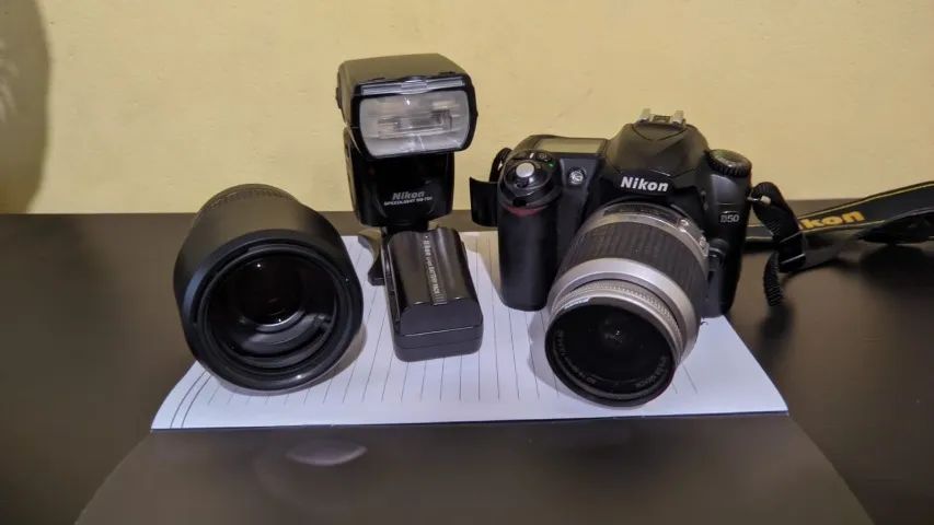 Kit Camera Nikkon D 50, Lente 18-55 ,Lente Nikkor 70-300 , Flash sb-700, Tripé, Baterias