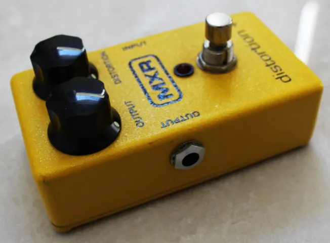 MXR Distortion +30年前の物、1990製 mxr distortion plus