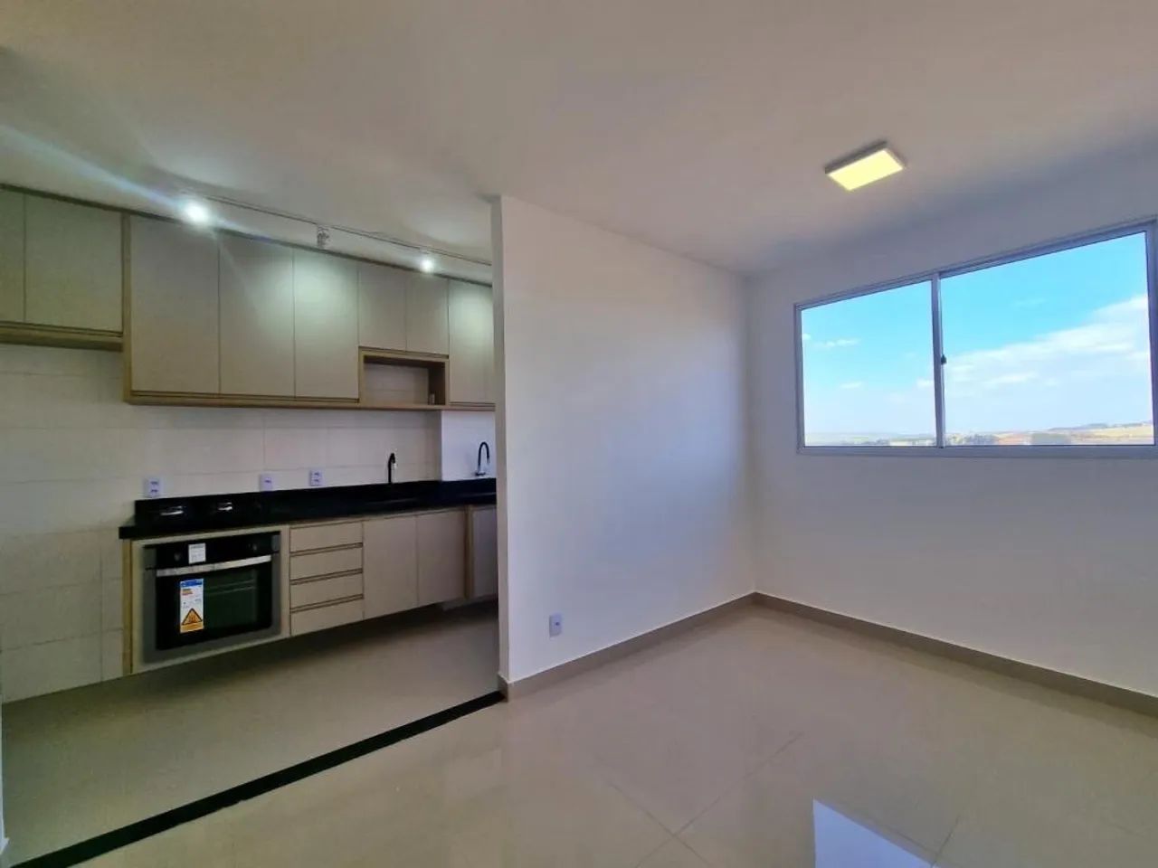 Foto - Ribeirão Preto - Condomínio Guaporé 1