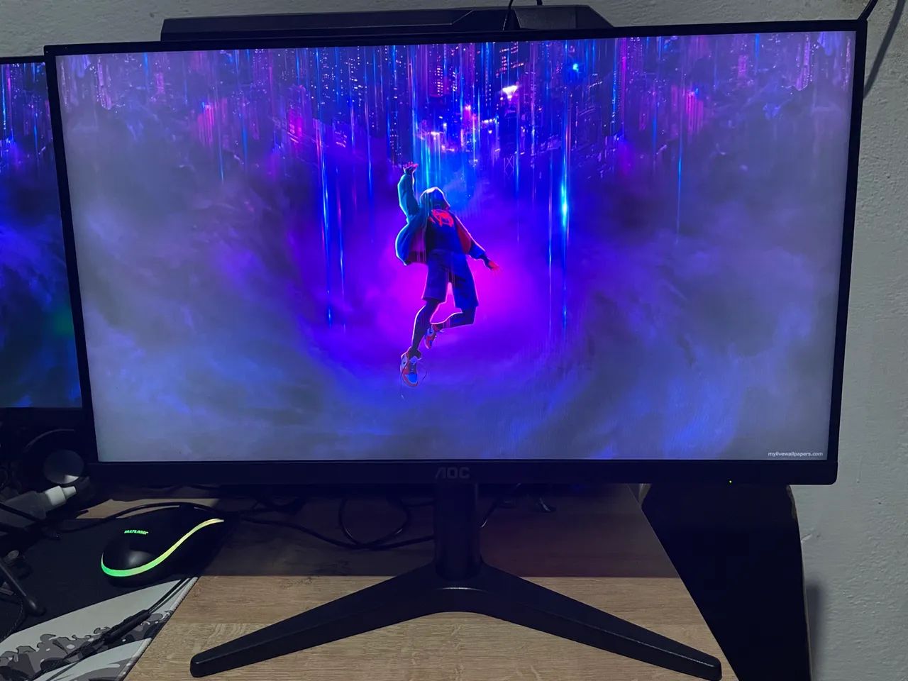 Monitor AOC64308009937153120