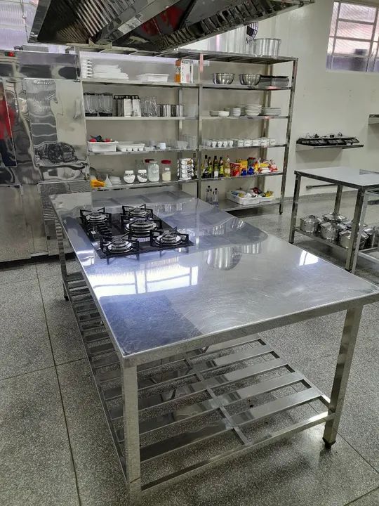 Mesa de Aço Inox com Prateleira - Foto 5