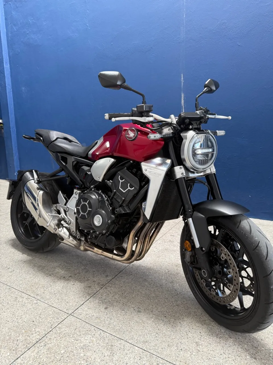 Vendo/troco CB 1000R ano 2020/2020