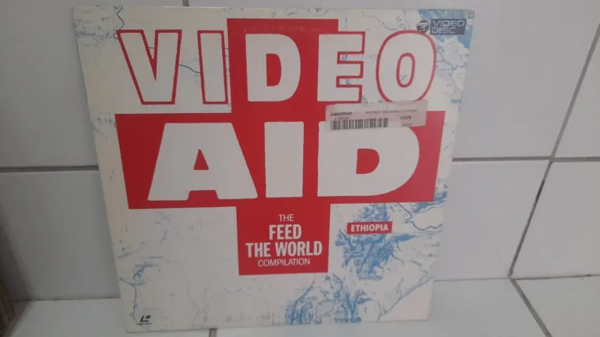 Laserdisc VIDEO AID -The Feed The World - raríssimo