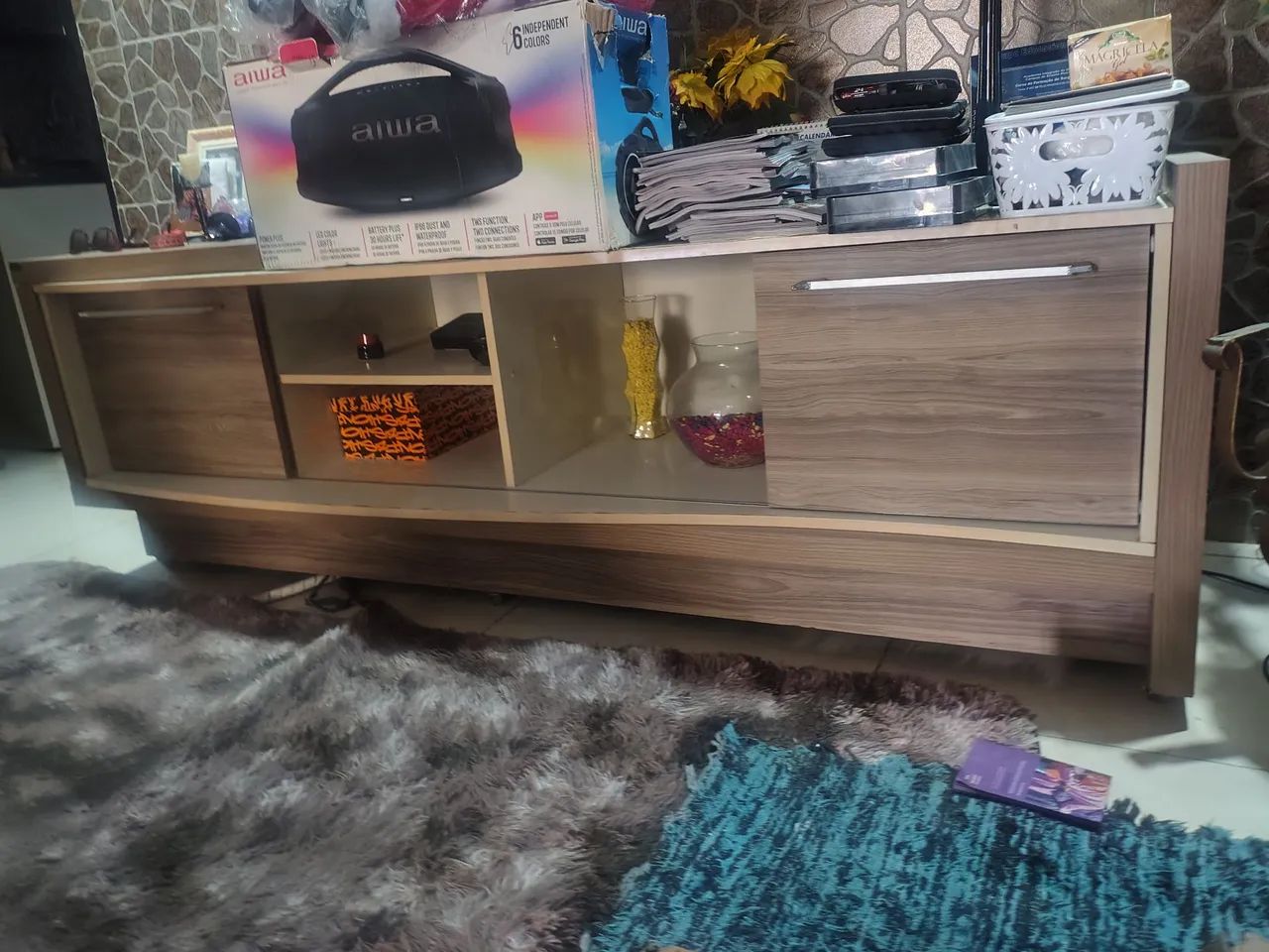 Rack em MDF muito conservado 
