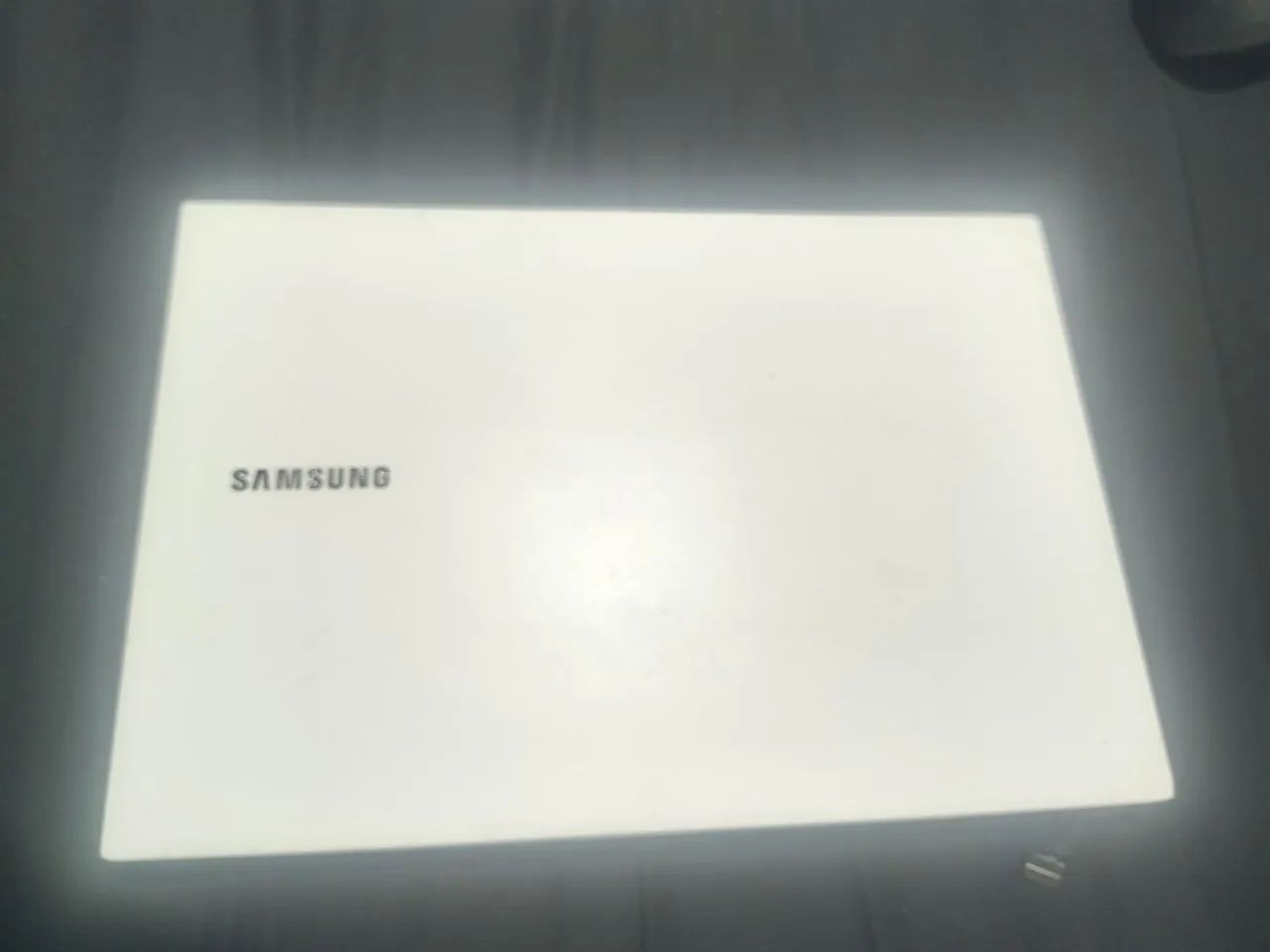 Vendo carcaça para notebook Samsung Np 550 - Foto 2