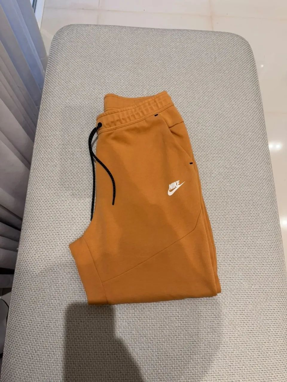 Calça Nike Tech Fleece Masculina Caramelo - Foto 4