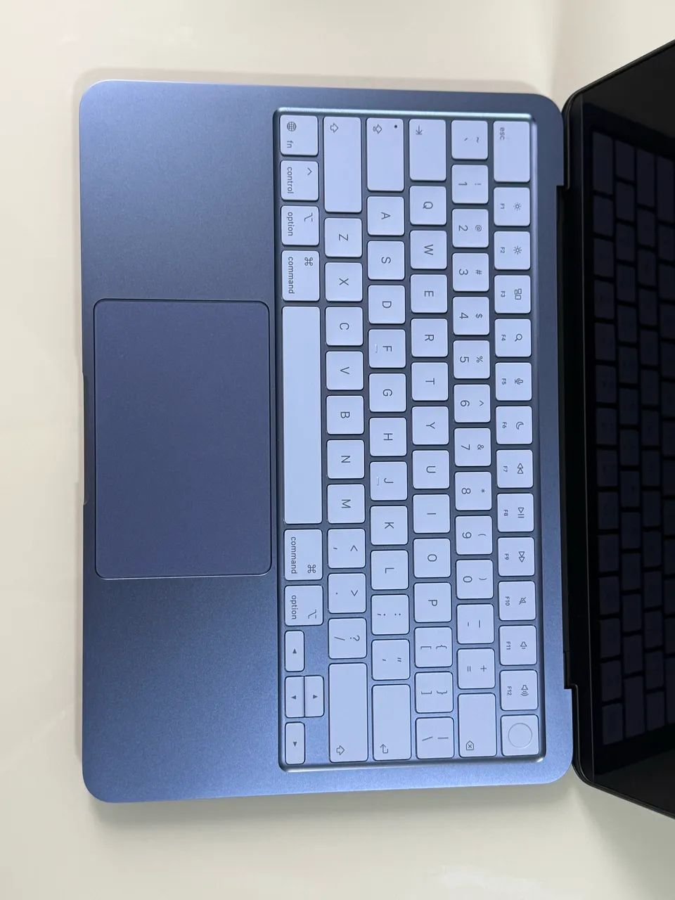 Apple - MacBook Neo 13-inch - Foto 2