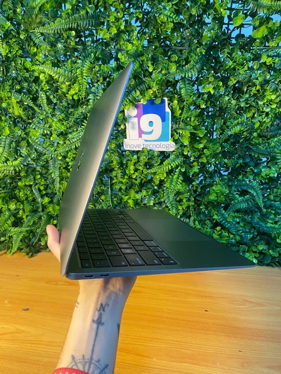 MacBook Air A2337 2020 M1 Cor Space Gray 8GB 256GB SSD 198 ciclos