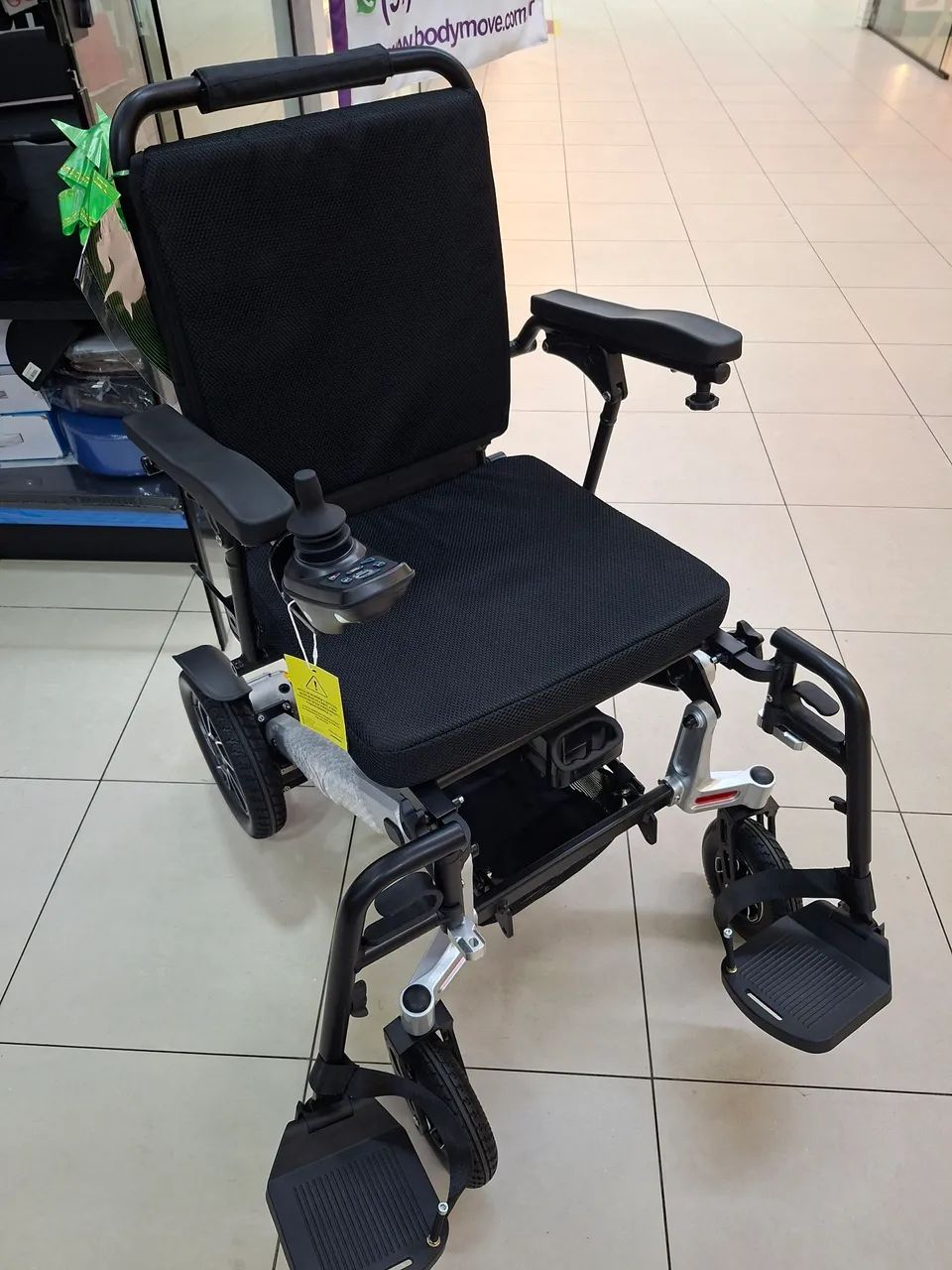 CADEIRA DE RODAS MOTORIZADA  - Foto 3