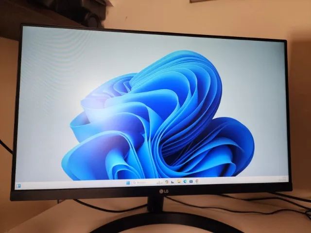 Monitor LG 24' FullHD Tela IPS