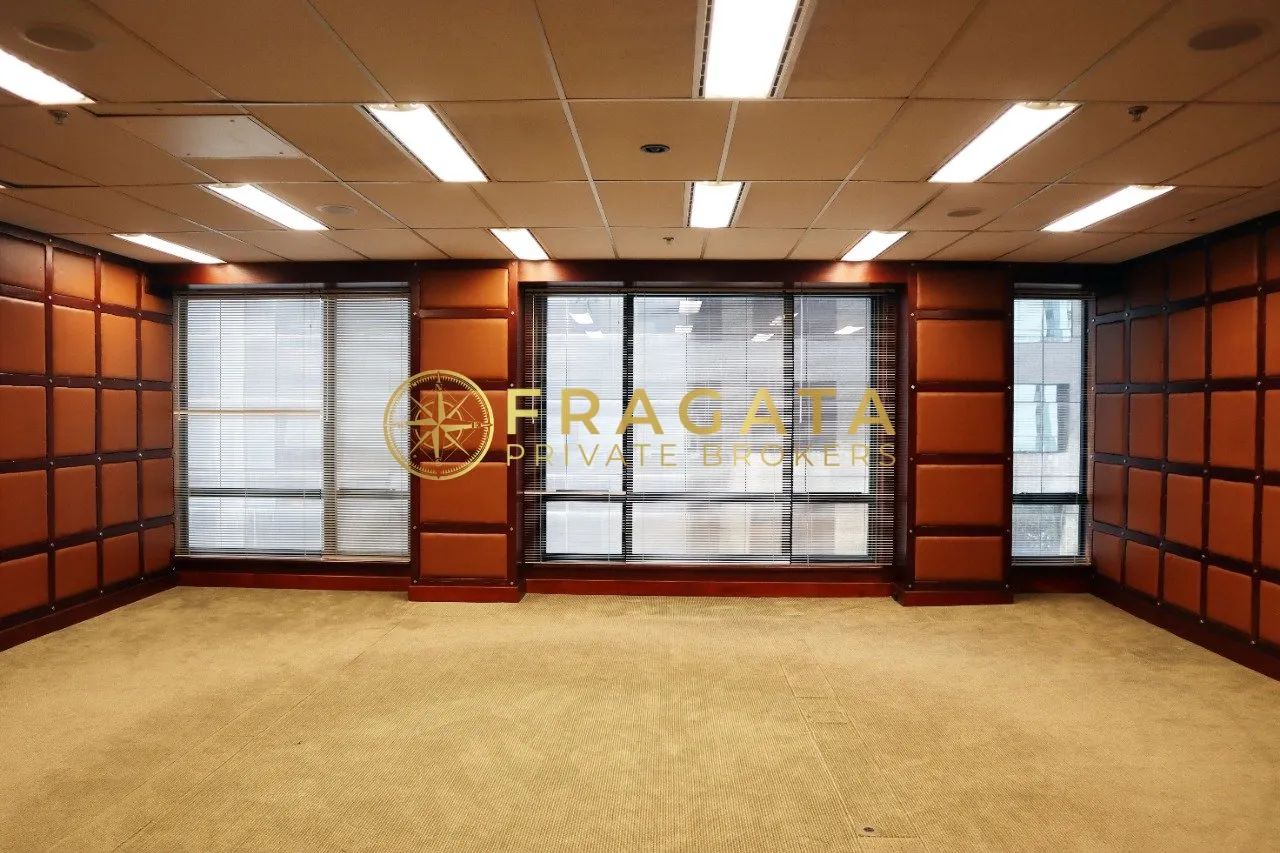 Andar Comercial, Antigo Escritório do Banco Alfa - Foto 3