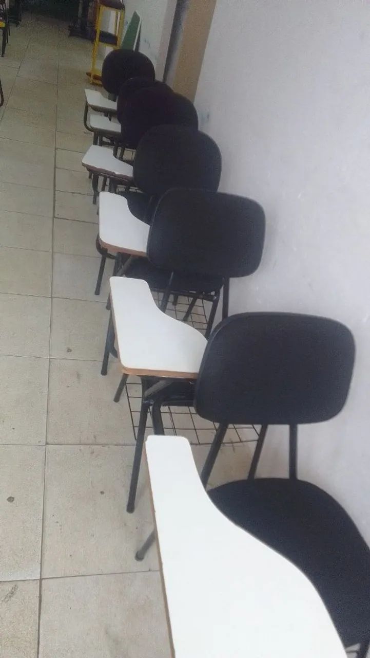 Cadeiras universitárias com prancheta - Foto 6