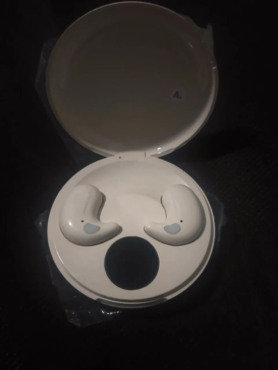 Fone de ouvido escondido  - Foto 4