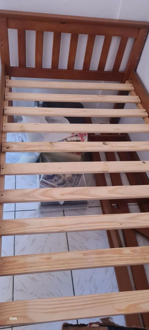 Cama de solteiro madeira maciça. - Foto 4