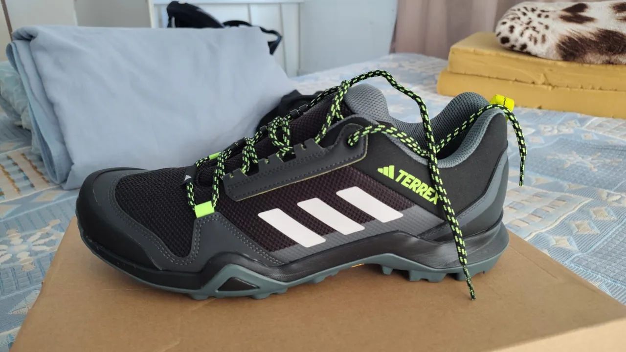Tênis Adidas terrex