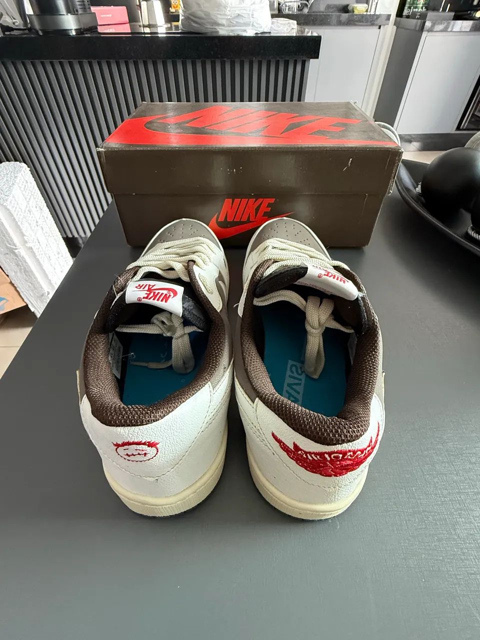 tênis nike air jordan 1 low travis scott 40 - Foto 3