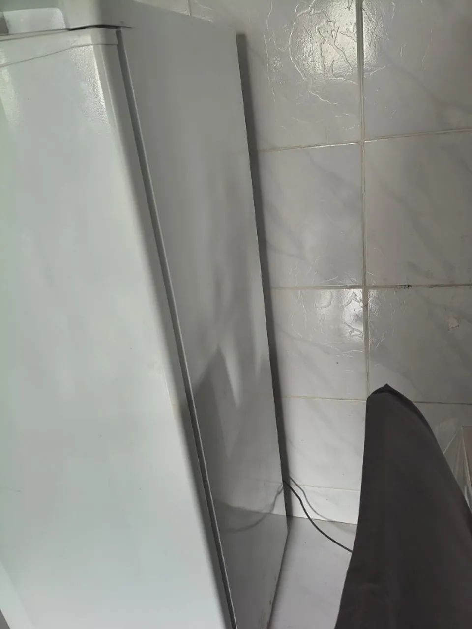 Vende-se uma geladeira consul 