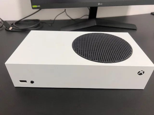 Vendo/Troco Xbox Séries S