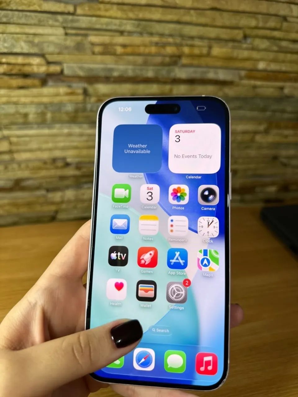 iPhone 15 128 gb todo original e funcionando tudo perfeitamente 