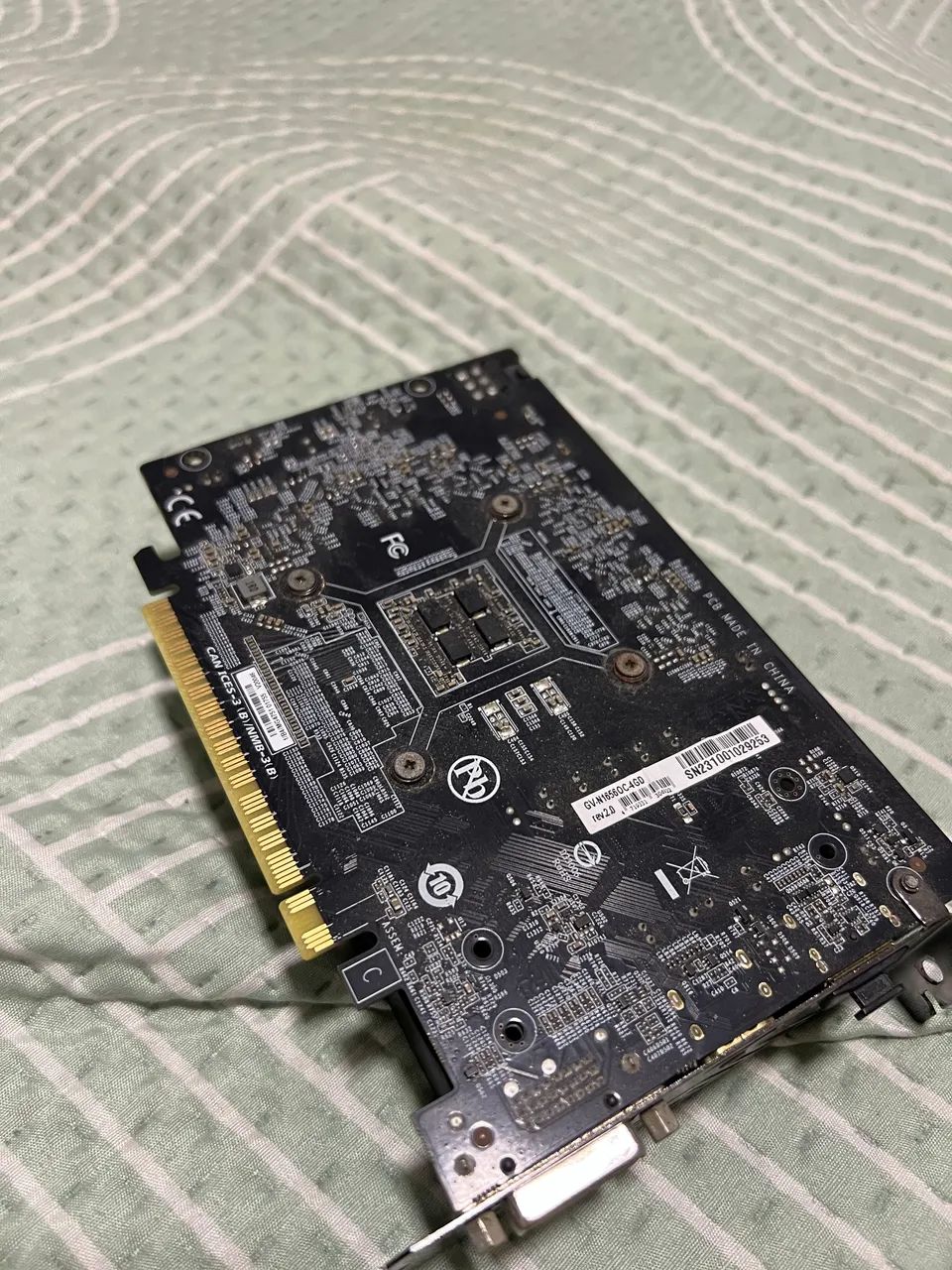 Placa de Vídeo Geforce GTX 1650 4GB Gigabyte DDR6 2 meses de uso, bem conservada  - Foto 5