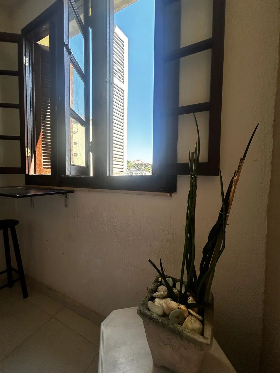 QUARTOS E SUÍTES EM SANTA TERESA ? A PARTIR DE R$ 950 COM CONTAS* - Foto 2