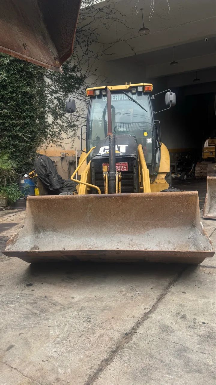 RETROESCAVADEIRA CATERPILLAR 416E - Foto 5