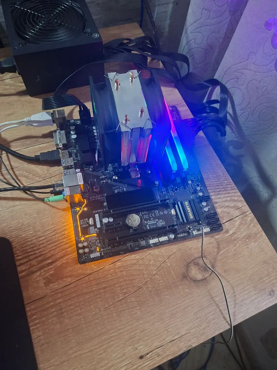 Placa mãe Gigabyte Ab350m  - Foto 3