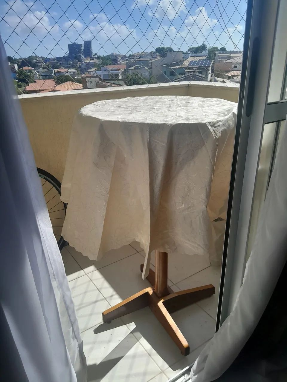 Mesa e cadeiras - Foto 3
