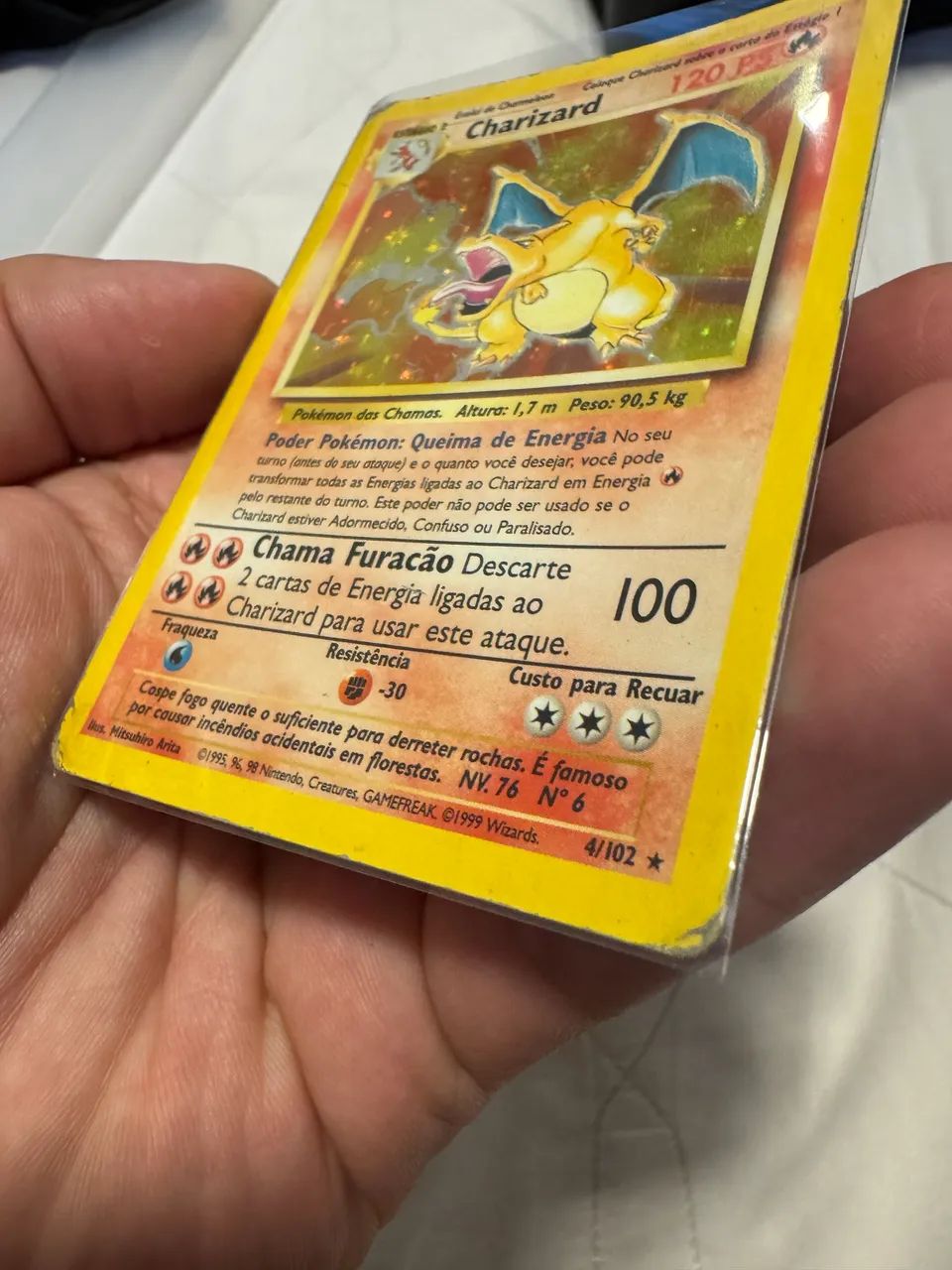 Charizard Holográfico Base Set 4/102 - Português - Foto 2