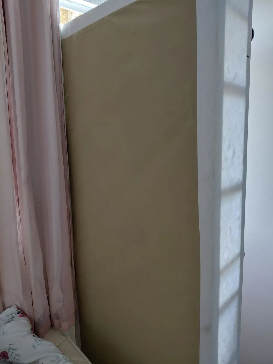 Vendo base de cama de solteiro 80 pila  - Foto 3