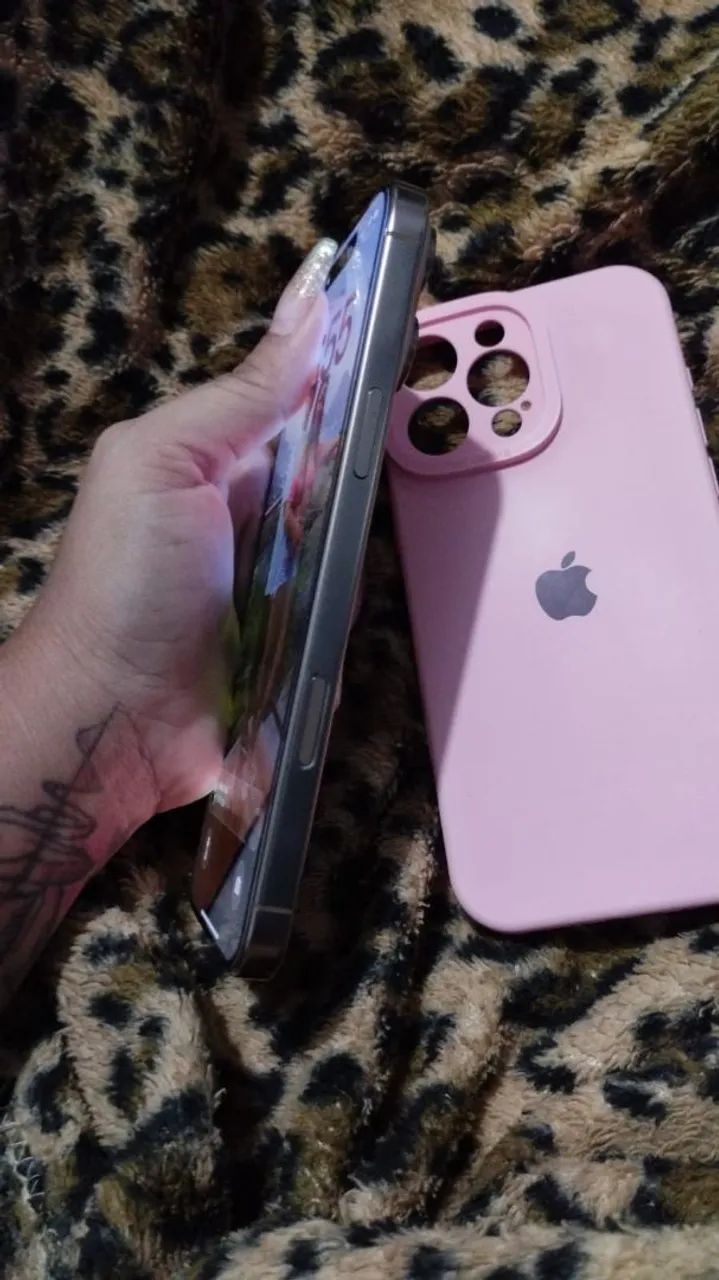 IPHONE 16 PRO MAX - Foto 3