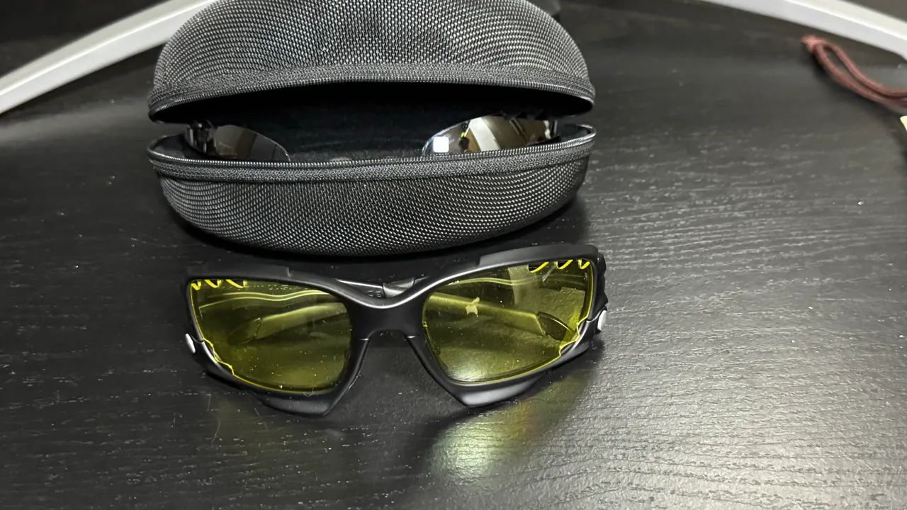 OAKLEY JAWBONE LIVESTRONG 中古 oculos oakley jawbone