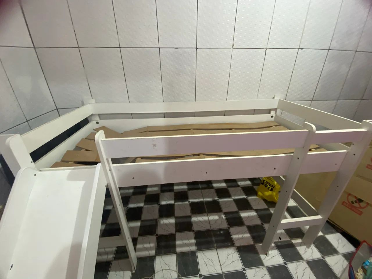 Cama infantil com escorregador  - Foto 2
