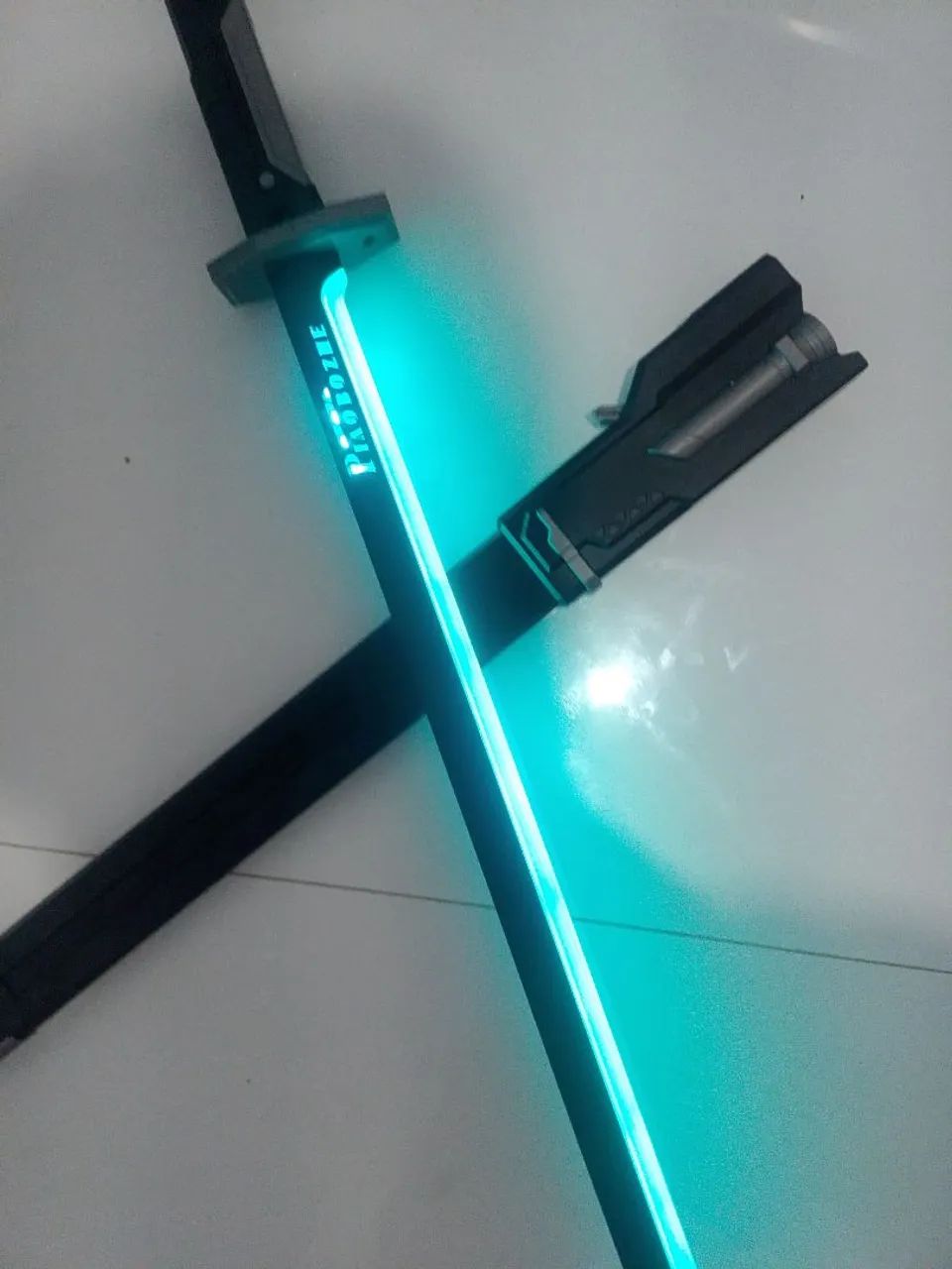 Espada de brinquedo led que sai faísca  - Foto 3