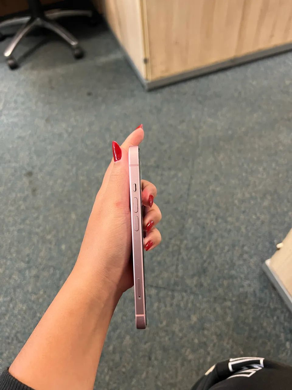 iPhone 15 rosa 128gb - Foto 4