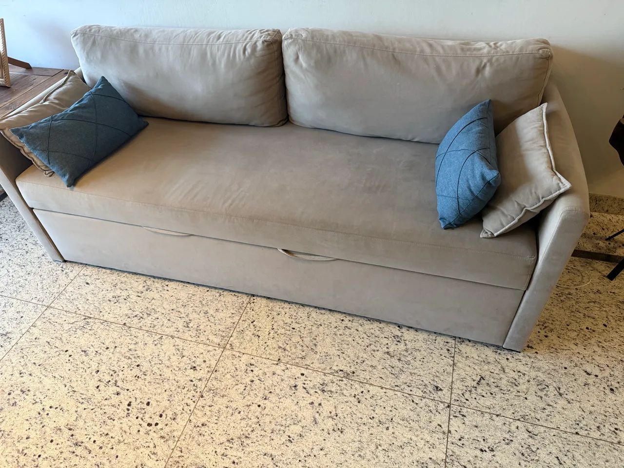 Lindo Sofá Cama Casal