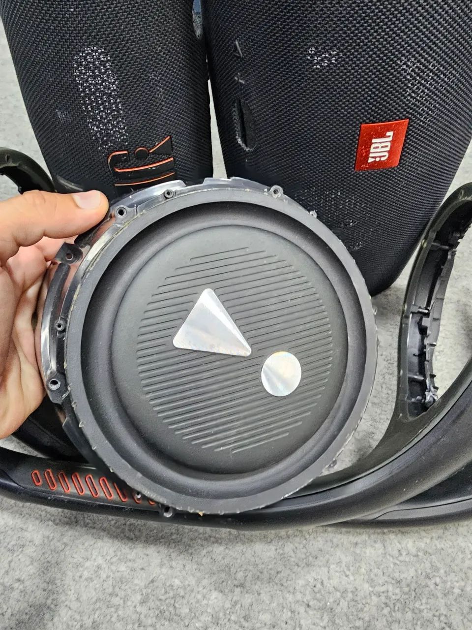 CONSERTO JBL | TROCA DE CARCAÇA JBL | CAIXA BLUETOOTH NÃO LIGA? VITÓRIA ES - Foto 2