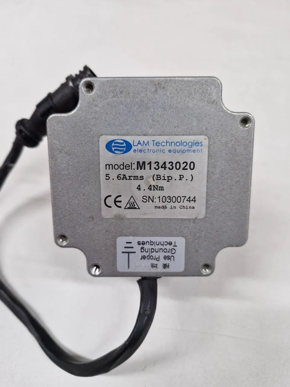 Servo motor 