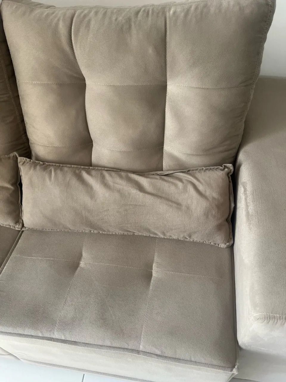 sofa bege retratil zerado - Foto 2